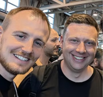Die Veranstalter Julian (Silver Tank TCG) und Felix (Lixxery Cards)